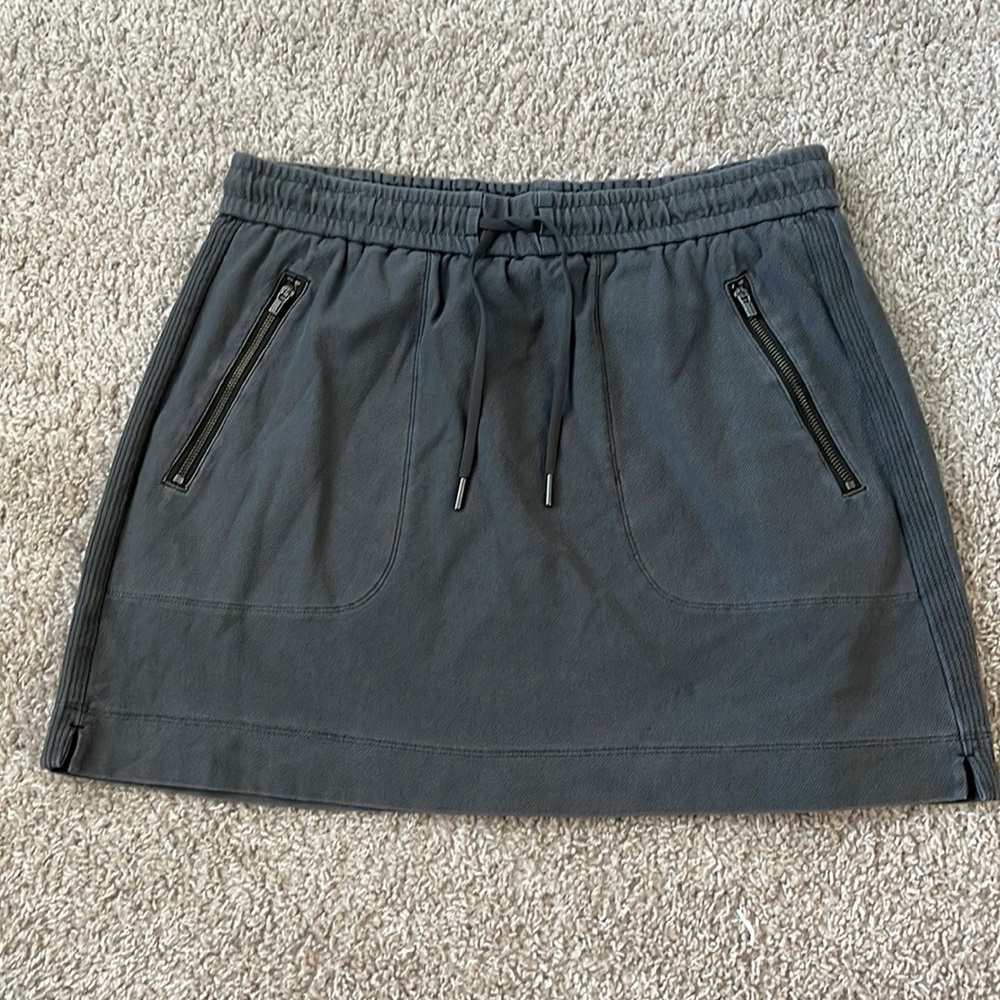 Athleta skirt